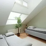 Apartament Bright & Modern Scandinavian Attic In Center
