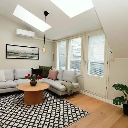 Bright & Modern Scandinavian Attic In Center Apartmán *