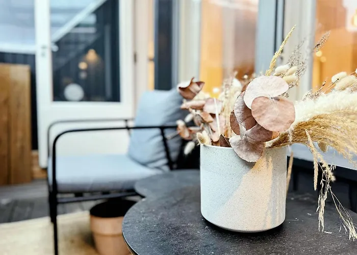 Bright & Modern Scandinavian Attic In Center *