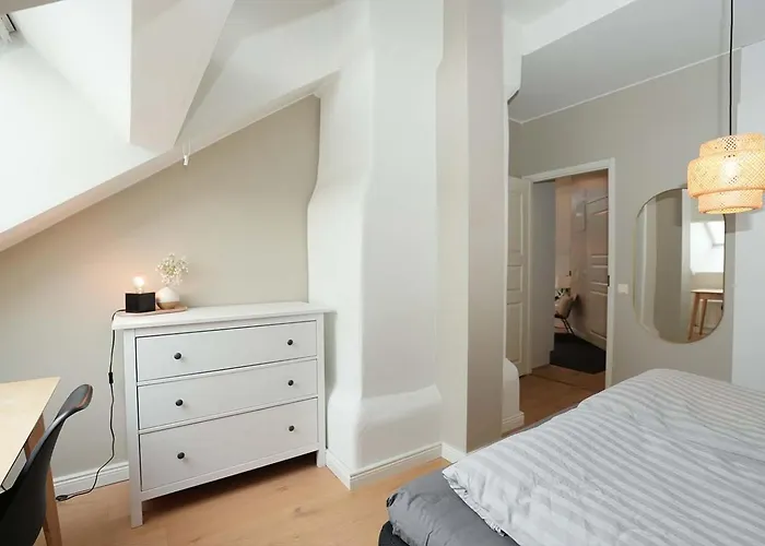 Bright & Modern Scandinavian Attic In Center *