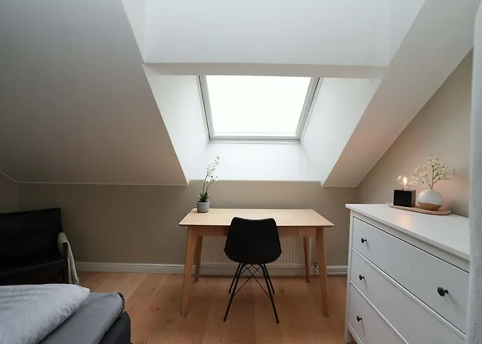 Bright & Modern Scandinavian Attic In Center Ελσίνκι