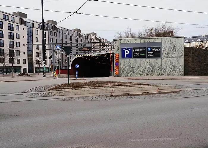 Bright & Modern Scandinavian Attic In Center *