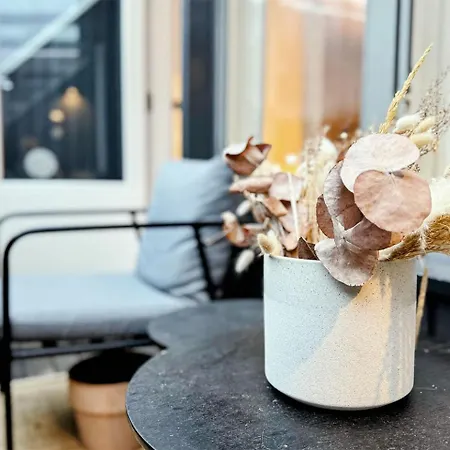 Bright & Modern Scandinavian Attic In Center *